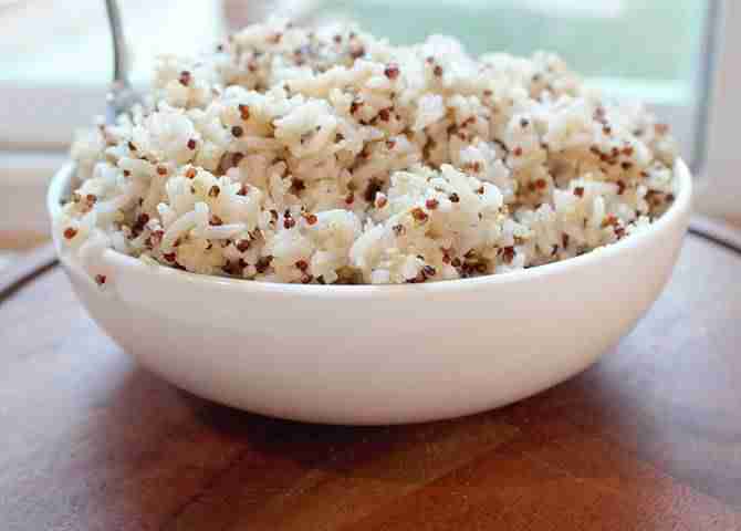 instant pot rice and quinoa in white bowl